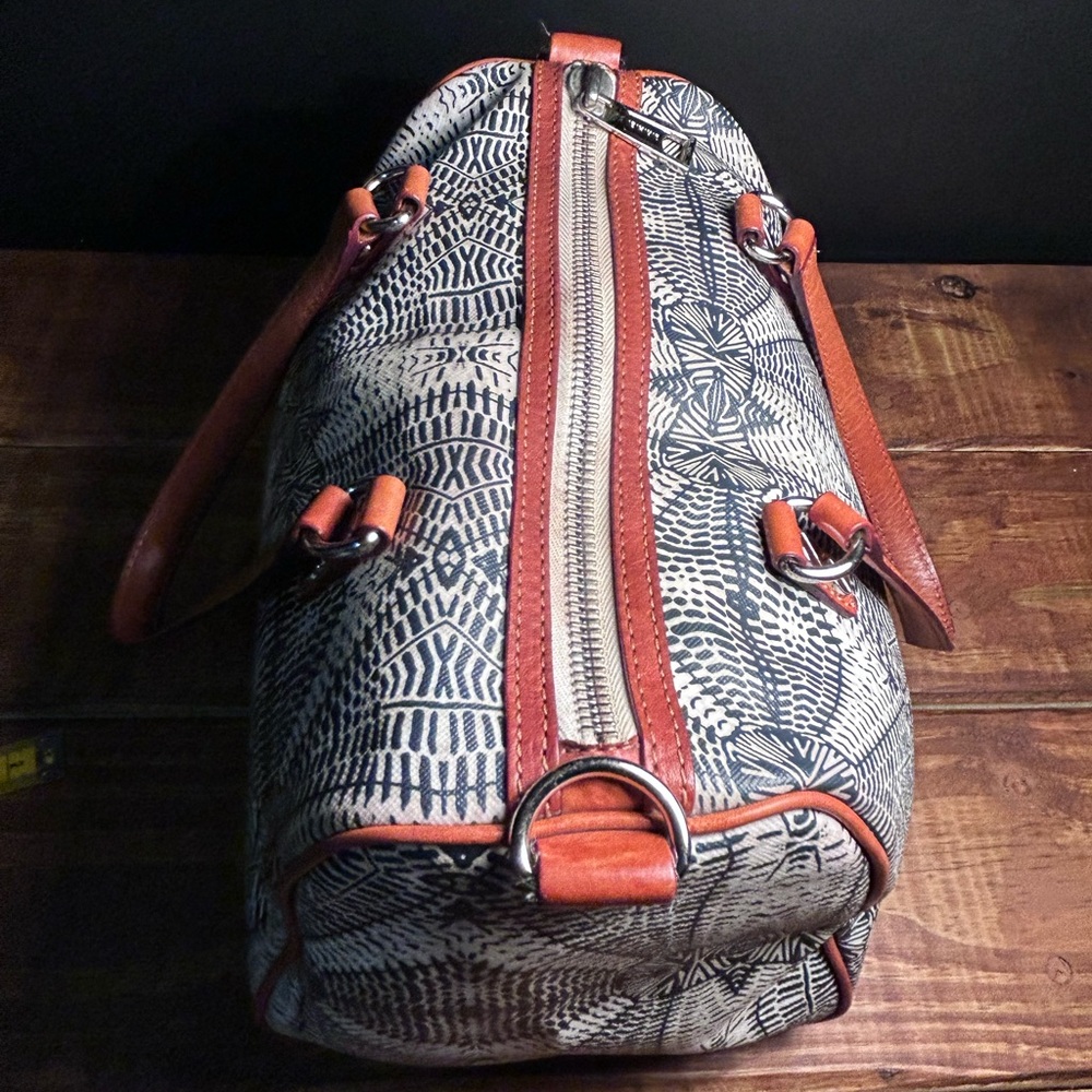 RARE L.A.M.B Aztec and lamb printed leather duffle handbag Y2K style - Picture 8 of 15